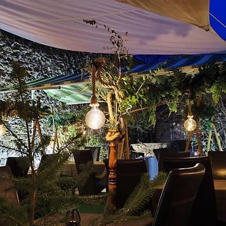 Logis Hotel Restaurant Entre Nous Langeac Kültér fotó