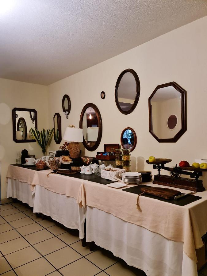 Logis Hotel Restaurant Entre Nous Langeac Kültér fotó